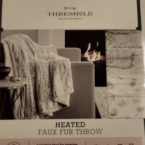 Threshold electric throw